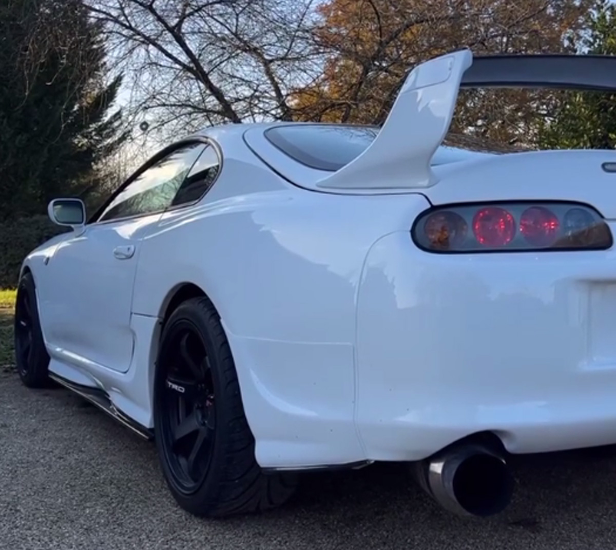 Is that a supra ??? Yes it is, a Toyota Supra MKIV Single turbo!